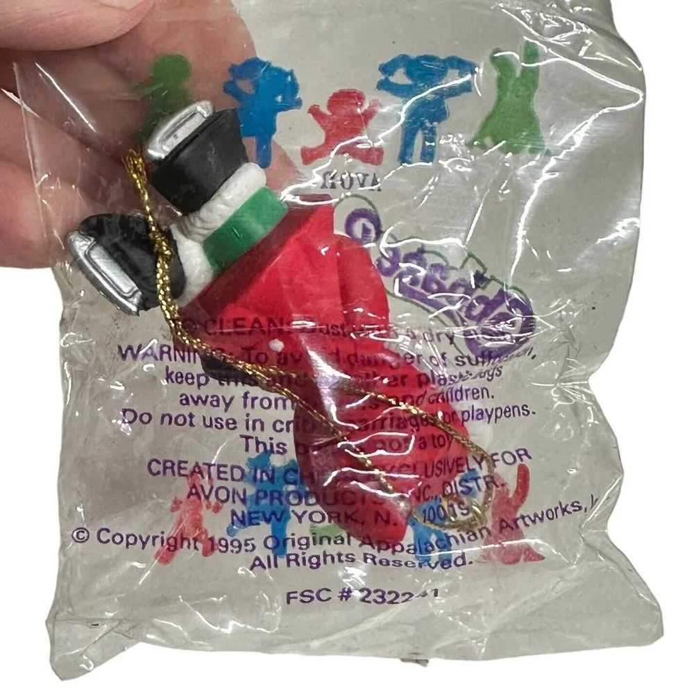 Cabbage Patch Ice Skater Ornament New Sealed Package Collectible‎ VTG 1995 Avon